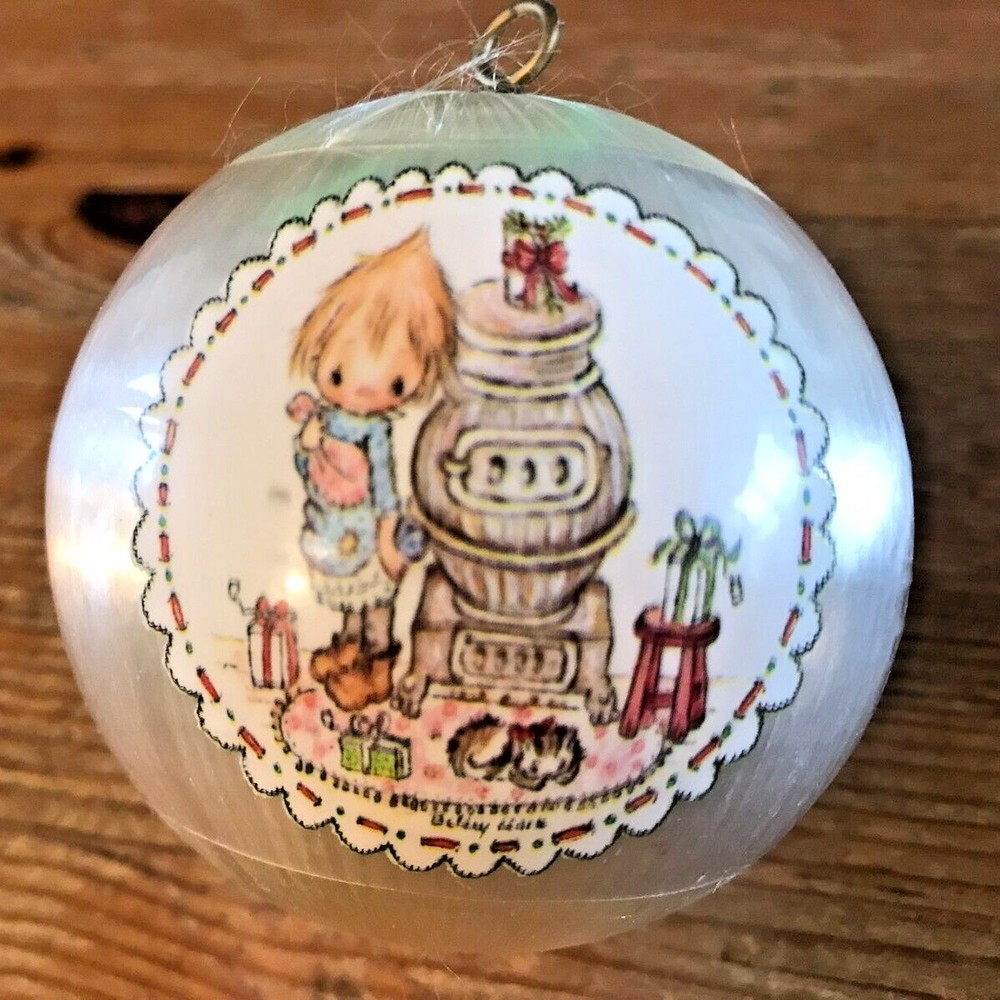 1976 Hallmark BETSY CLARK CHRISTMAS ORNAMENT Satin Keepsake ornament bulb